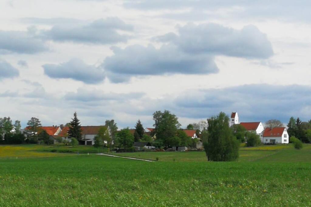 Charmantes Ferienhaeuschen Zwischen Muenchen Und Augsburg Ried  المظهر الخارجي الصورة